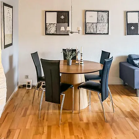 Pet Friendly In With Wifi Blavand