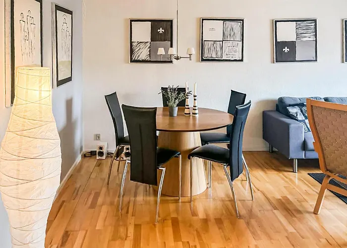 Pet Friendly In With Wifi Blavand